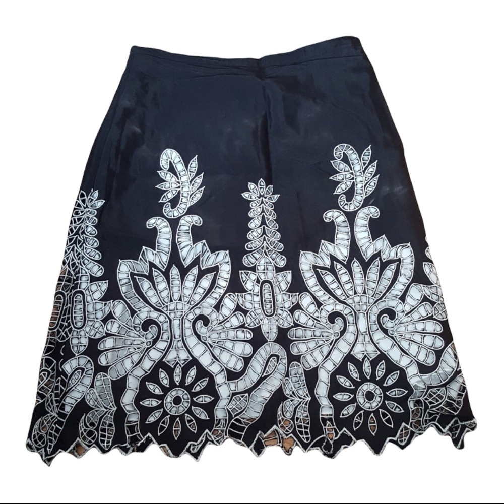 ALBERTO MAKALI Black Viscose Embroidered Knee Length Skirt Size 6